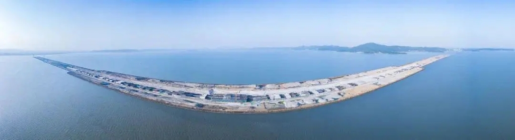 2021年3月27日，太湖隧道實現(xiàn)全線底板貫通。