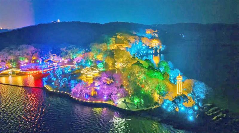 夜公園趕早來了！ 掘金“月光經濟”需要打造更多業(yè)態(tài)